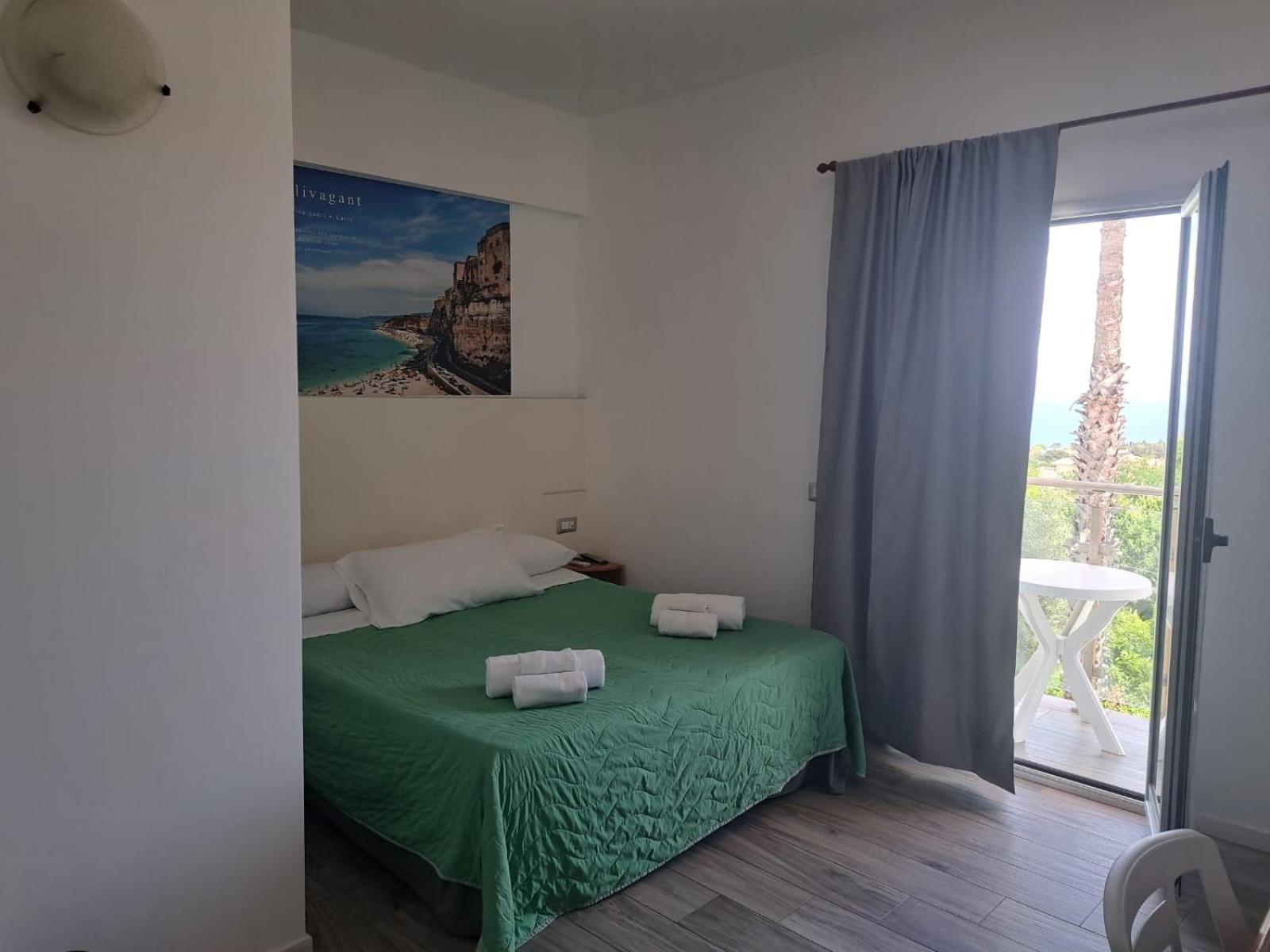 Hotel Umberto Ricadi Ngoại thất bức ảnh