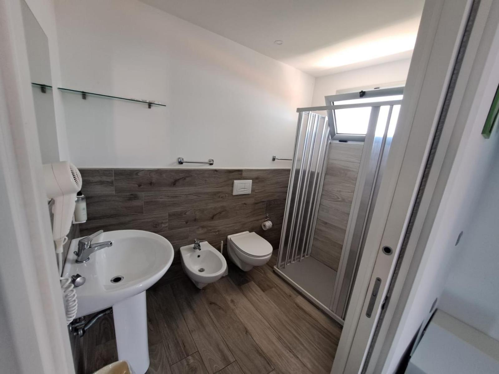 Hotel Umberto Ricadi Ngoại thất bức ảnh