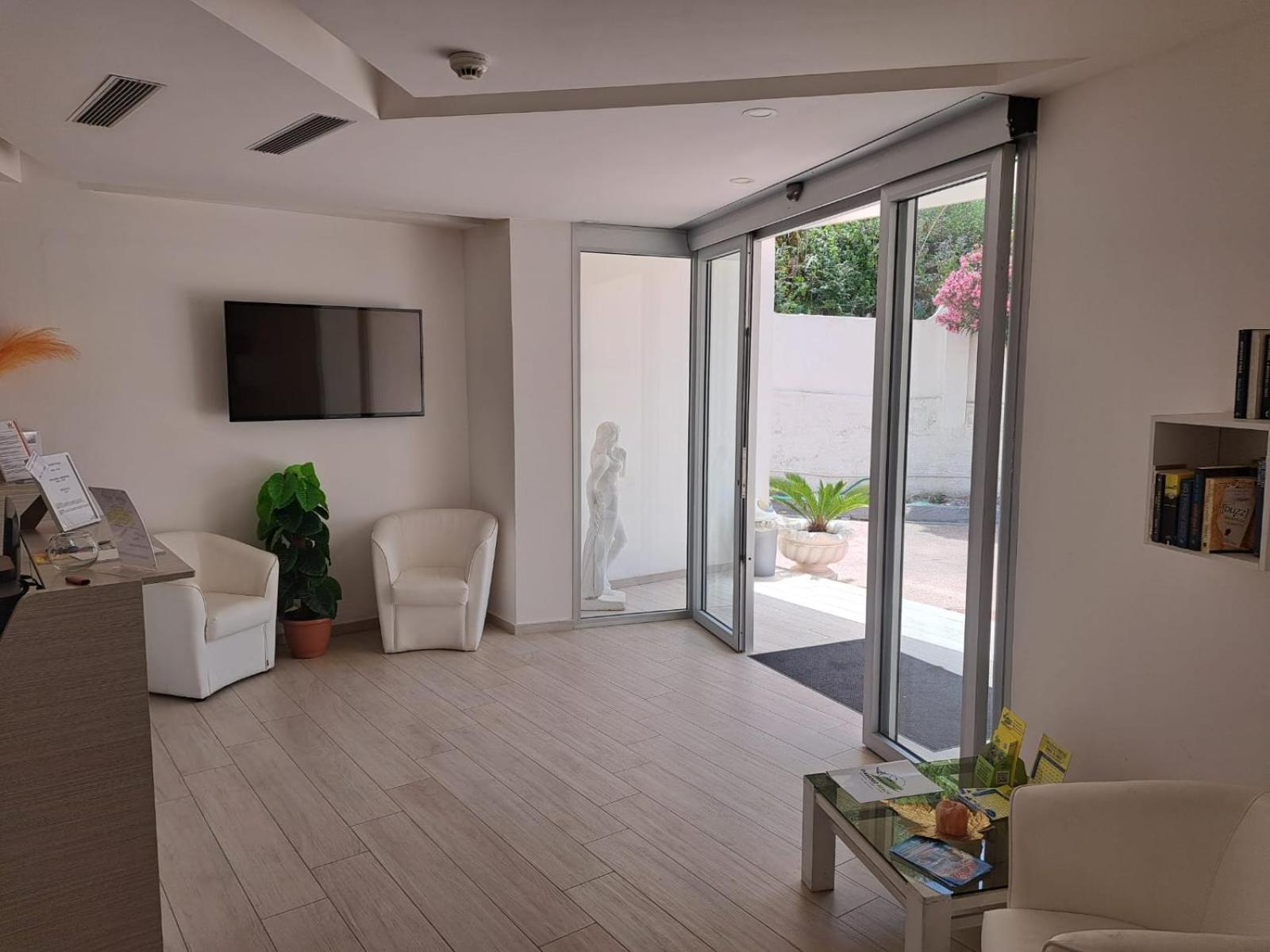 Hotel Umberto Ricadi Ngoại thất bức ảnh