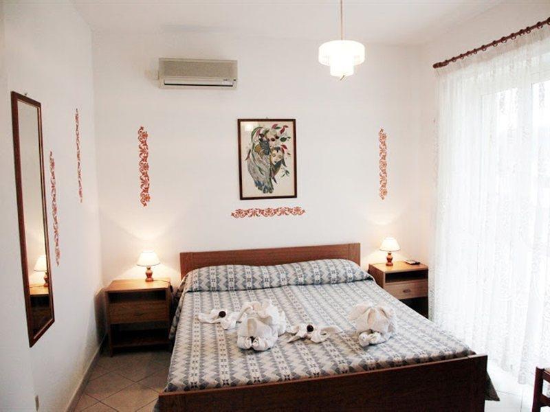 Hotel Umberto Ricadi Ngoại thất bức ảnh