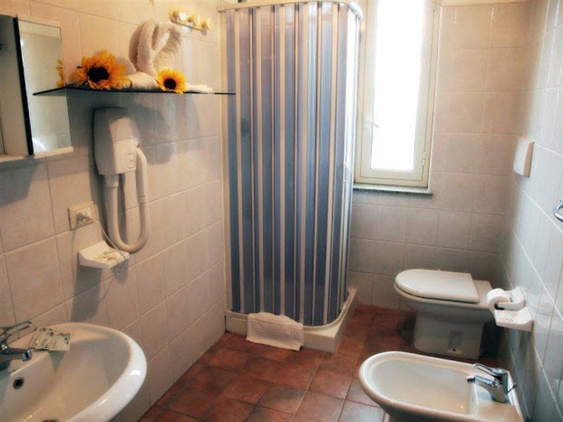 Hotel Umberto Ricadi Ngoại thất bức ảnh